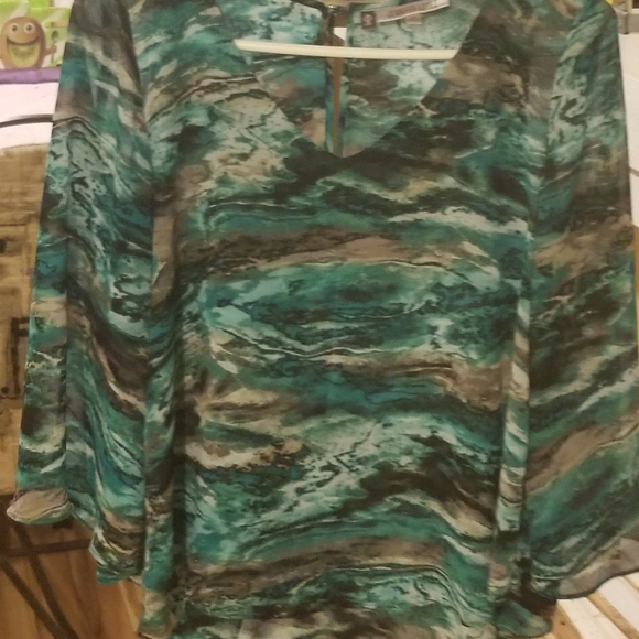 Blouse - Picture 3 of 4